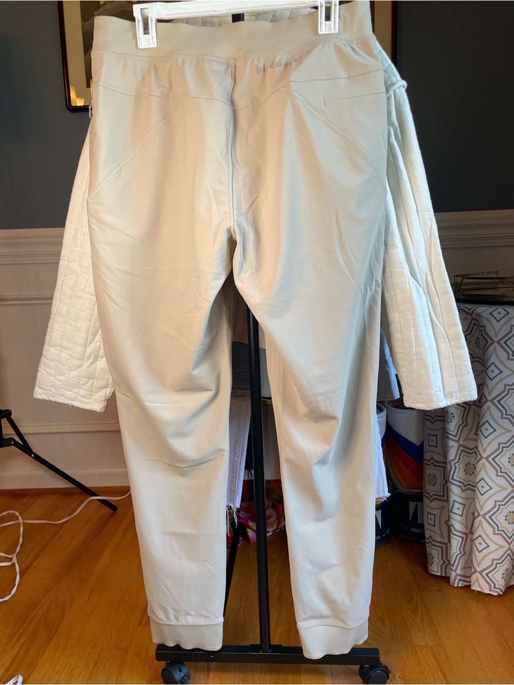 Birddogs Men's Jogger Pants Size L Khaki Tan Wayne Regretzkys Boomstick - Picture 3 of 8